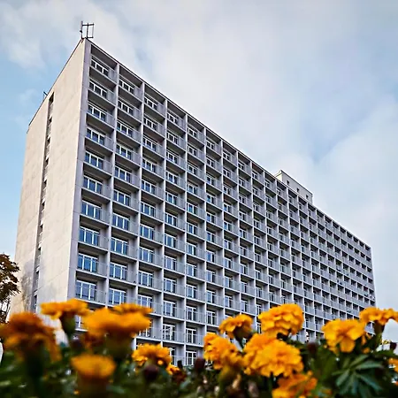 Axiom - Zenith X - Netflix, Hbo, Champagne * Кошице