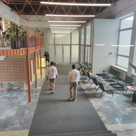 Axiom - Zenith X - Netflix, Hbo, Champagne Апартаменты Кошице