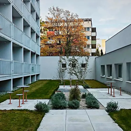 Axiom - Zenith X - Netflix, Hbo, Champagne Apartment *