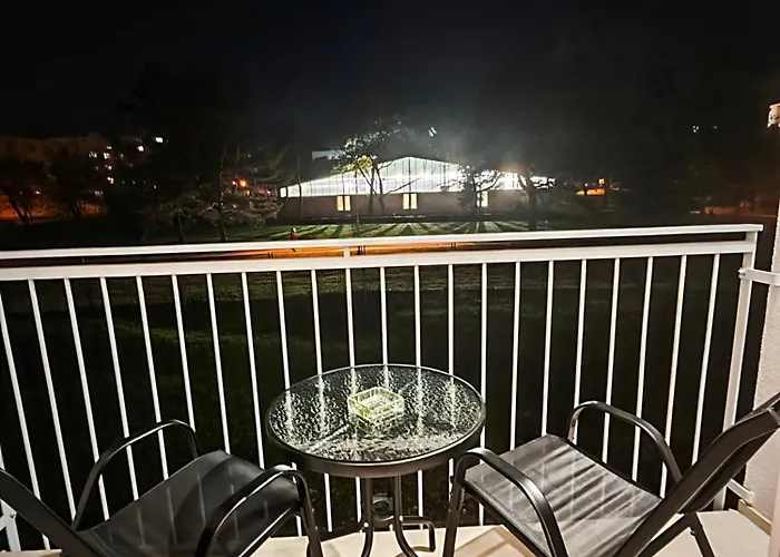 Apartman Axiom - Zenith X - Netflix, Hbo, Champagne