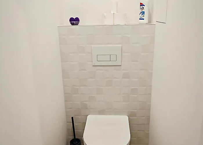 Axiom - Zenith X - Netflix, Hbo, Champagne Apartman